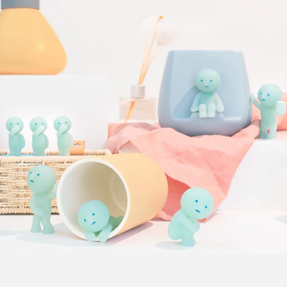 Hot Glow In The Dark Mini Figu - đánh giá và giá Yoga In Fitness First