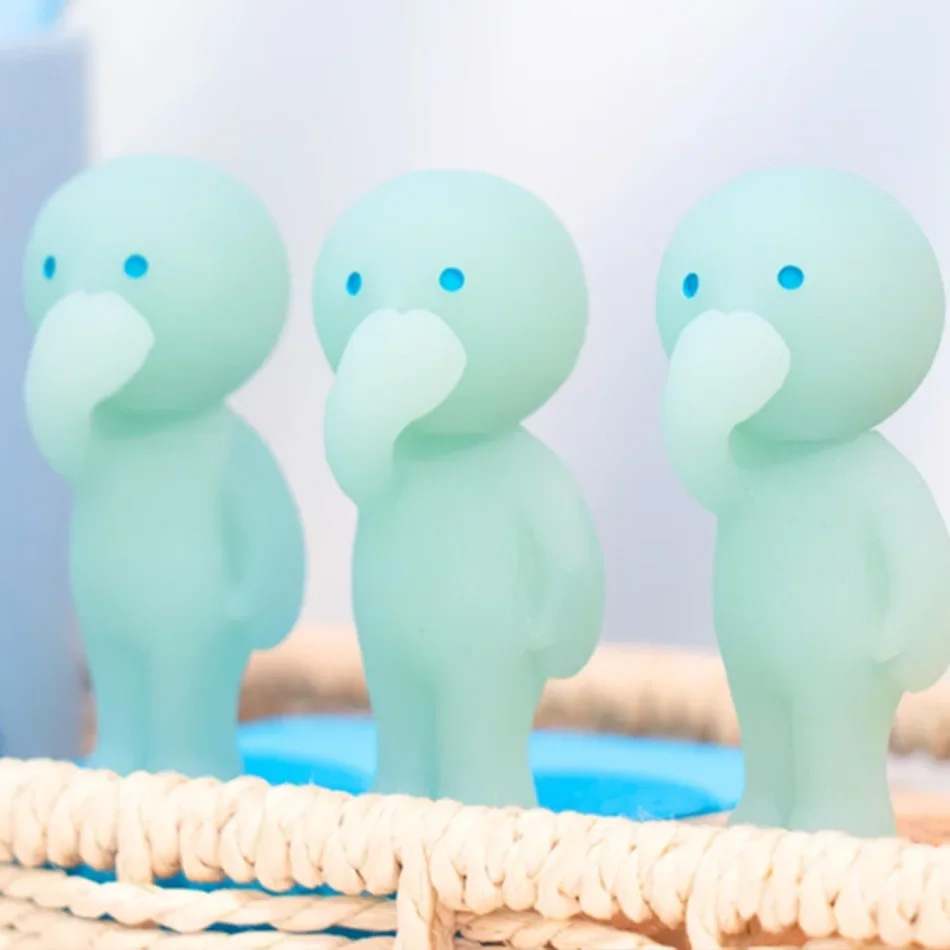 Glow In The Dark Mini Figure S - đánh giá và giá Yoga In Fitness First